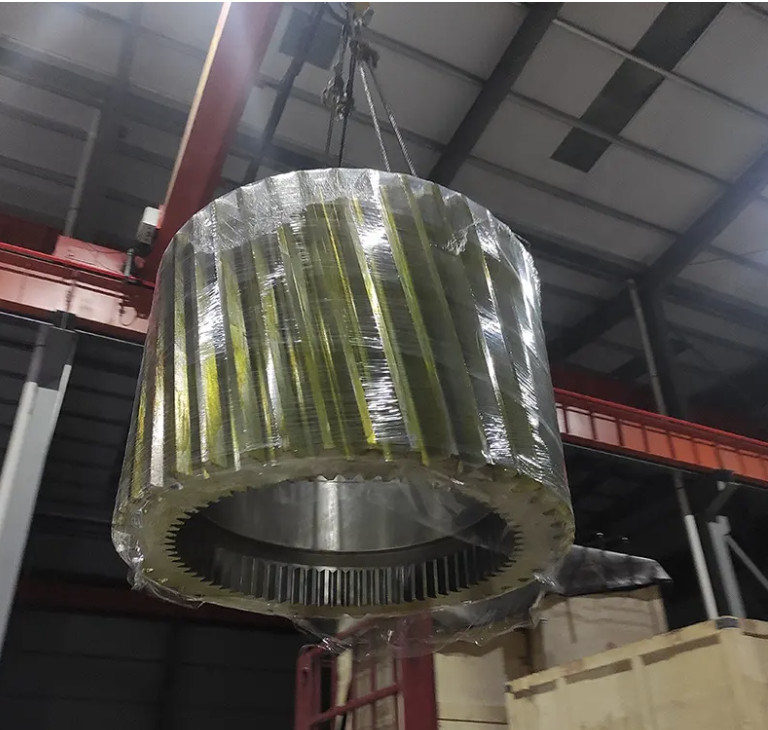 Heavy Duty Cylindrical Gear Huge Gear For Superior Power Transfer In Silver Finish